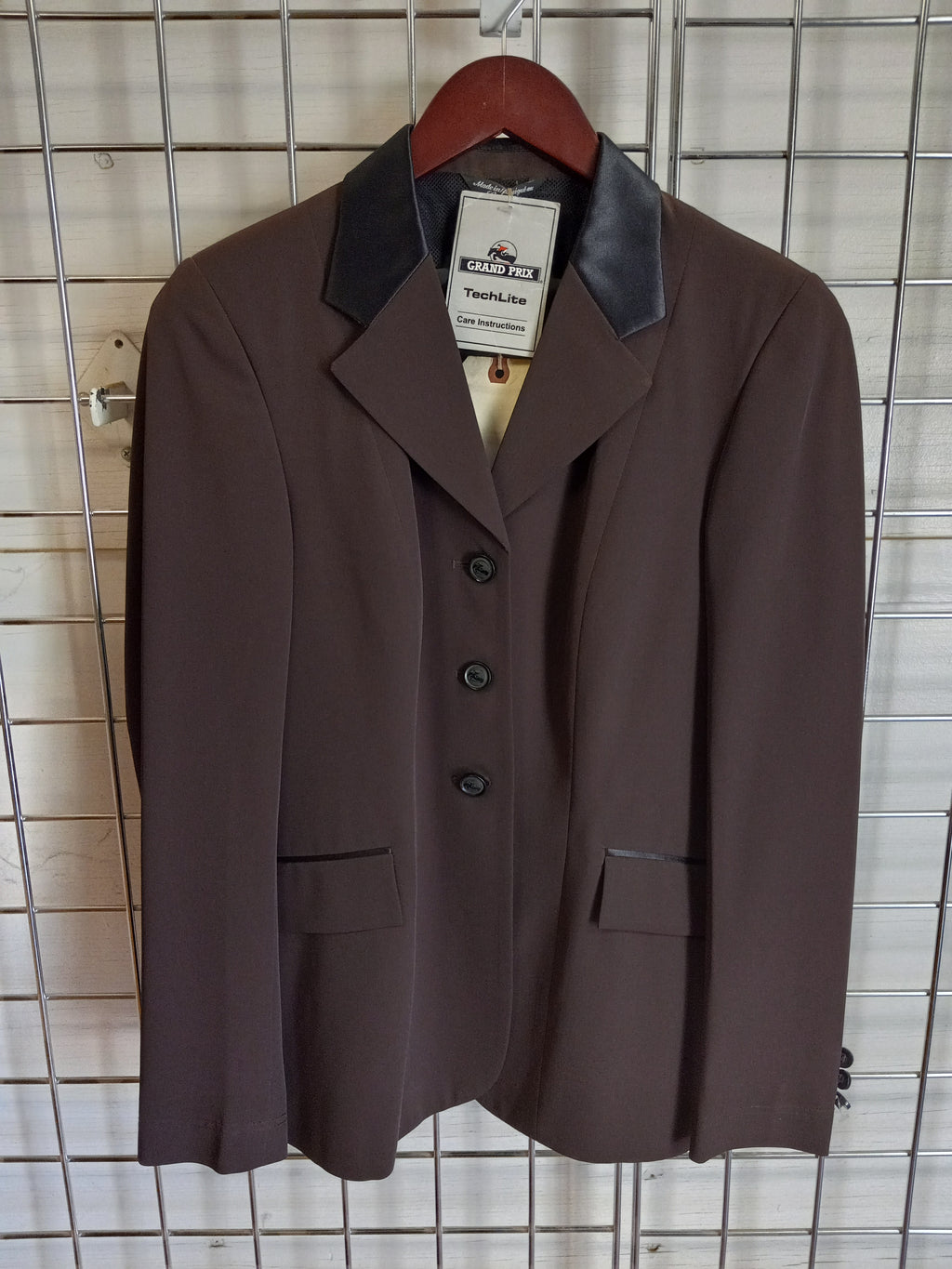 12R Grand Prix Brown Hunt Coat